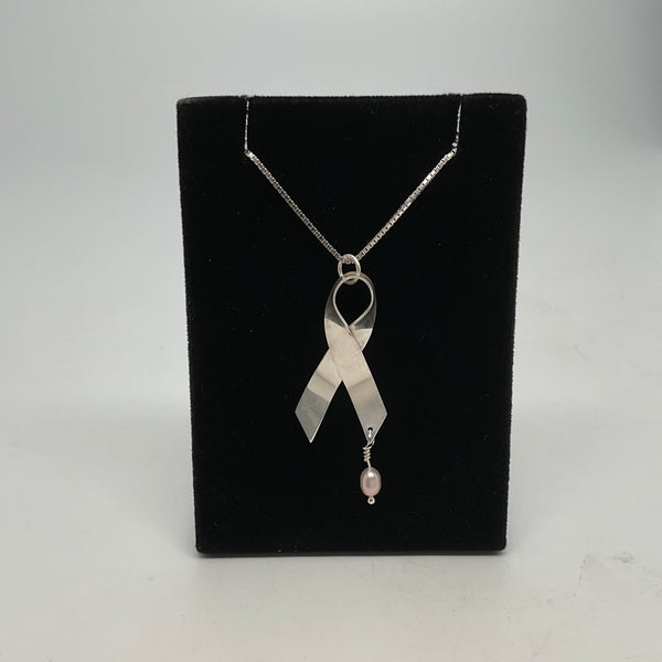 Cancer Ribbon with a Pink Pearl